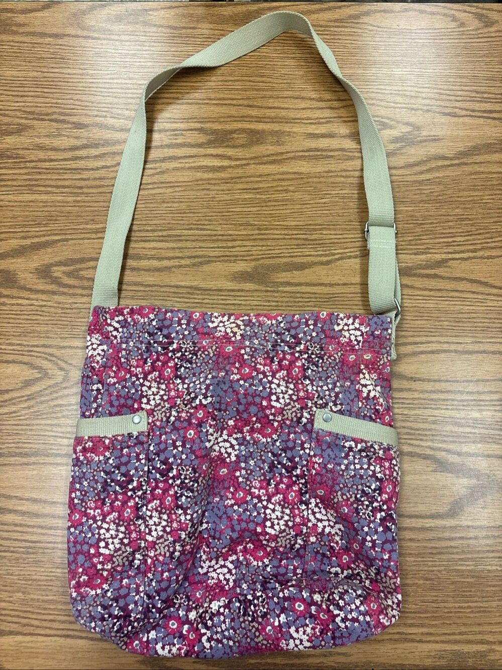 Flowered tote bag